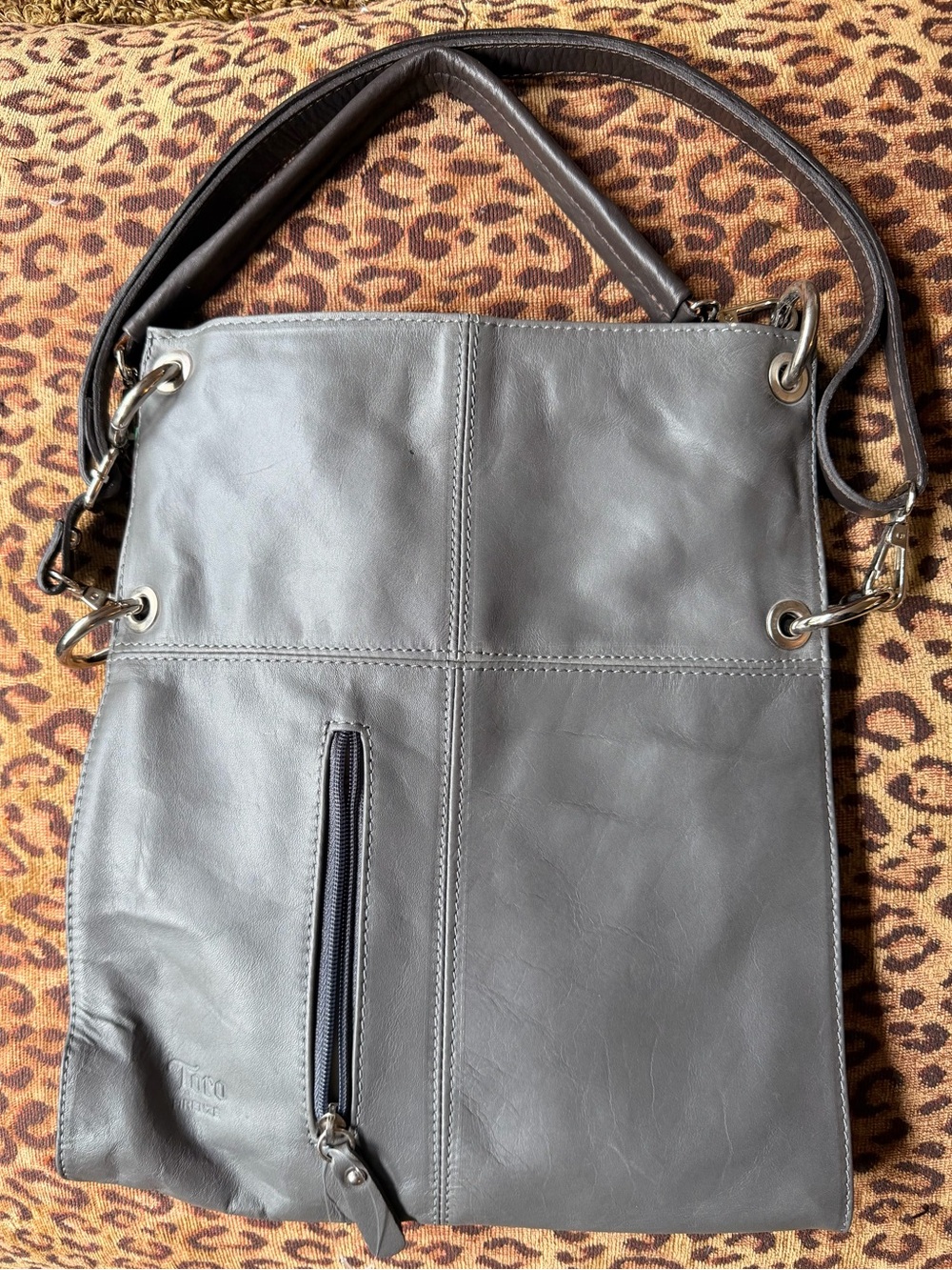 Toro Firenze Gray Leather Crossbody Bag with Front Zip Pocket